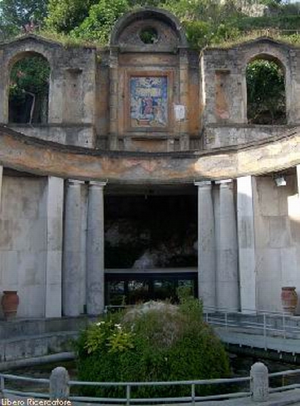 Fontana Grande (foto M. Cuomo).