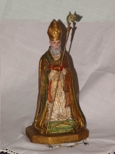 San Catello: statua (immagine gentilmente concessa dal sig. Enzo Cesarano).