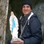 Emilio Leggero con La Madonnina del Faito