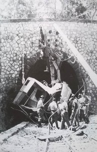 15 agosto 1960 - Lo schianto della funivia del Faito (foto Mimì Paolercio)