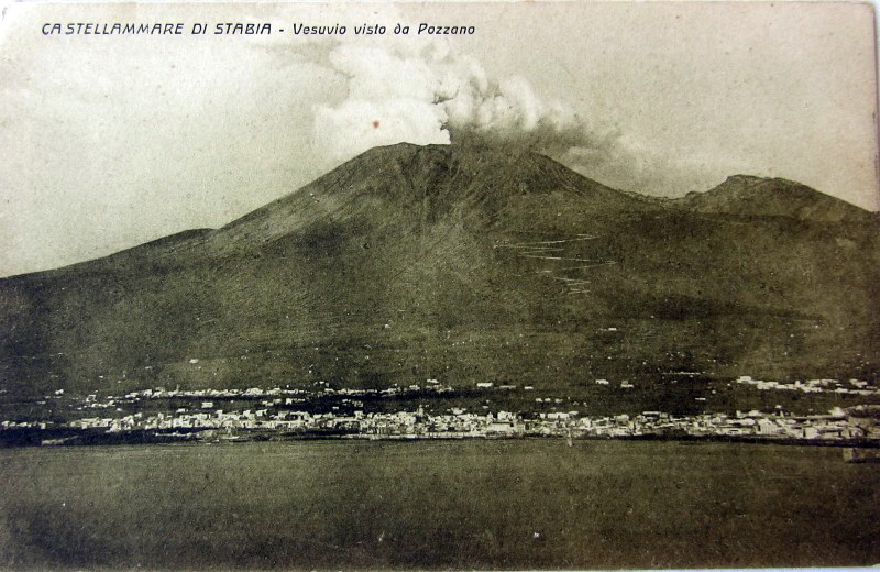 Il Vesuvio, il più illustre cittadino della nostra terra, cartolina Giuseppe Zingone