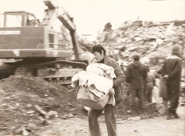 Terremoto 1980 (foto Antonio Cimmino 05)