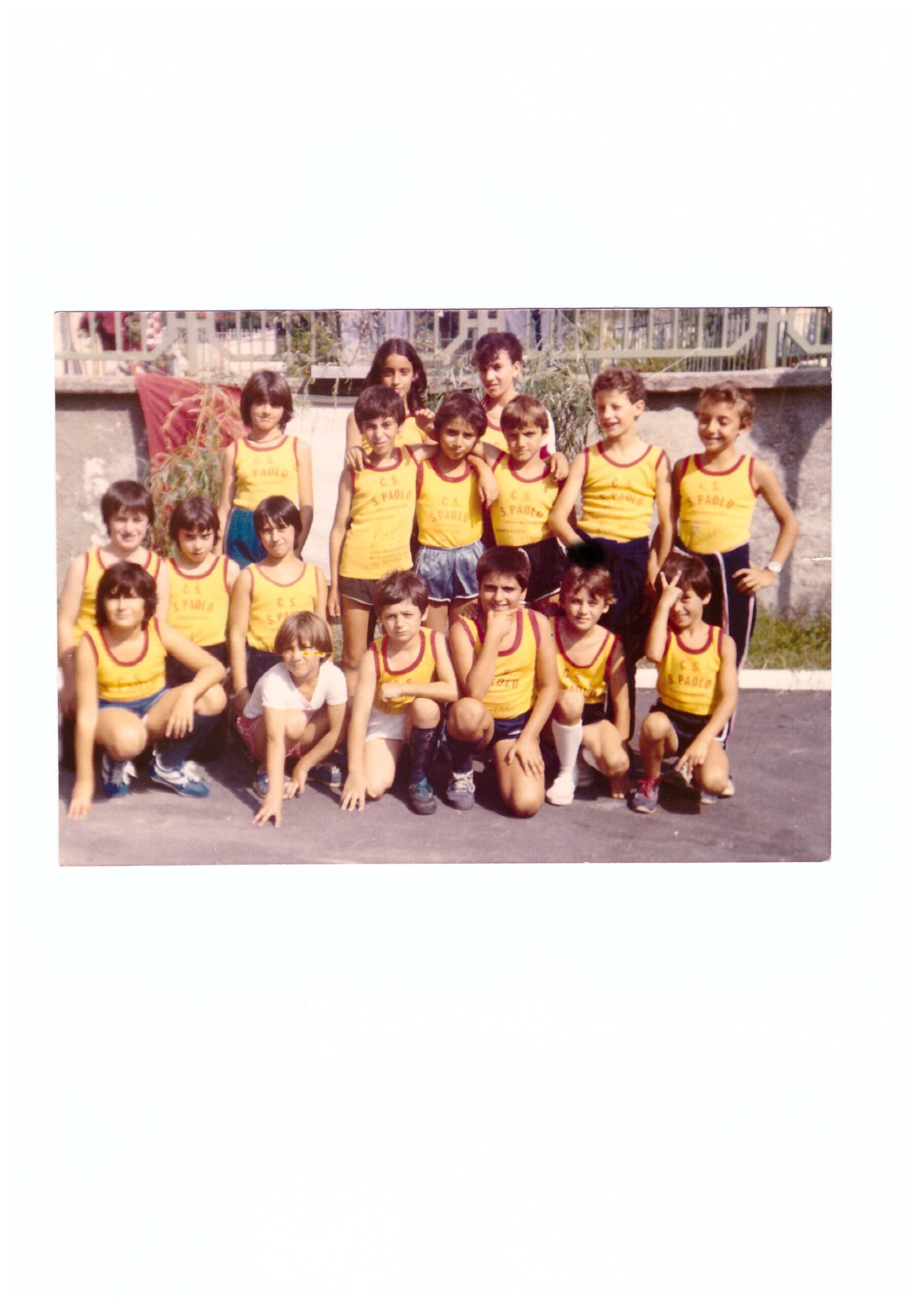 2) Uno dei gruppi sportivi San Paolo