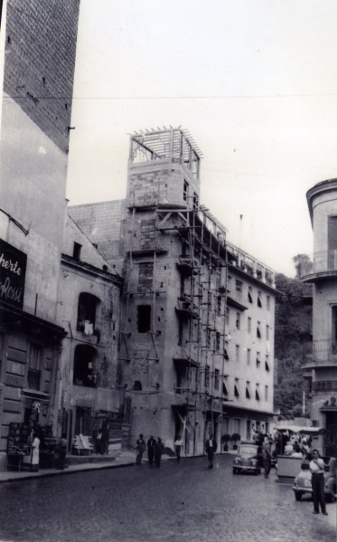 Fig. 9 Foto del palazzo in costruzione (dall’arch. Fratelli Desiderio).